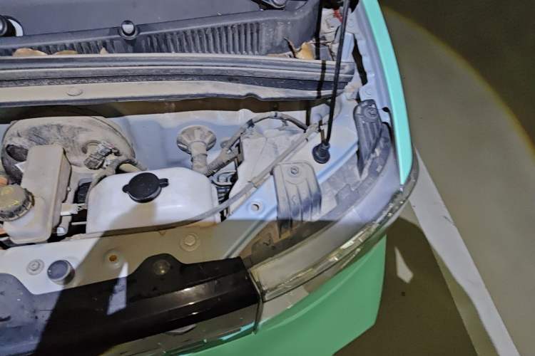 Used Wuling Hongguang MINIEV 2020 Enjoyment Model Lithium Iron Phosphate Engine Bay Left