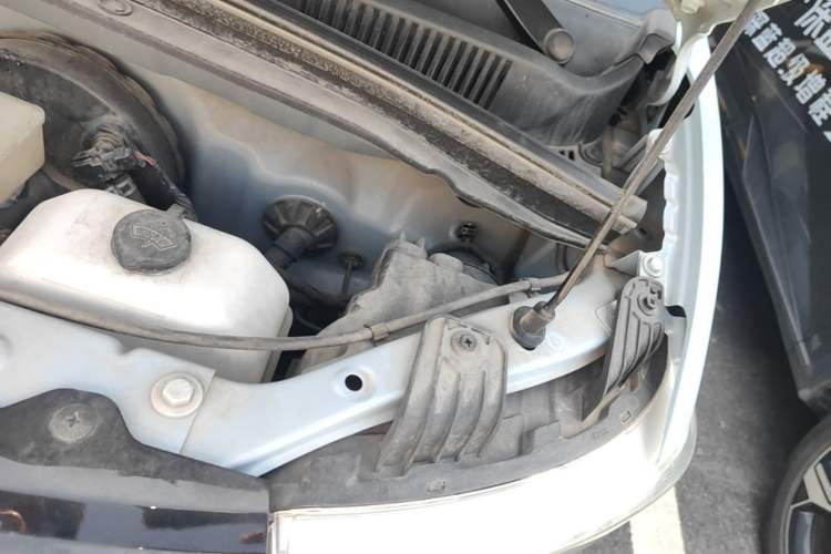 Used Wuling Hongguang MINIEV 2020 Enjoy Edition Lithium-Ion Battery Engine Bay Left