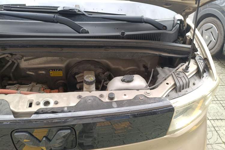 Used Wuling Hongguang MINIEV 2020 Enjoyment Model Lithium Iron Phosphate Engine Bay Left