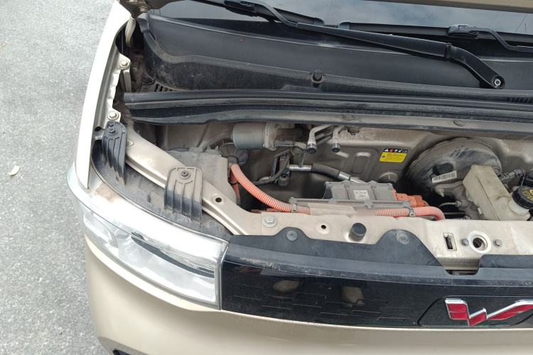 Used Wuling Hongguang MINIEV 2020 Zizai Version Lithium-NMC Engine Bay Right