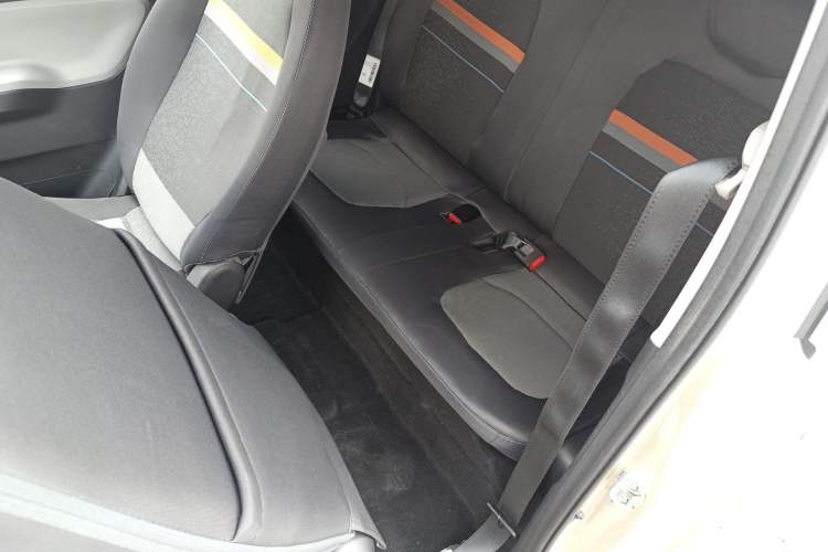 Used Wuling Hongguang MINIEV 2020 Zizai Version Lithium-NMC Left Rear Seat