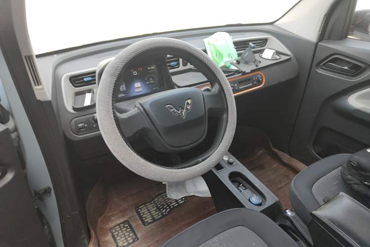 Used Wuling Hongguang MINIEV 2020 Enjoy Edition Lithium-Ion Battery Steering Wheel