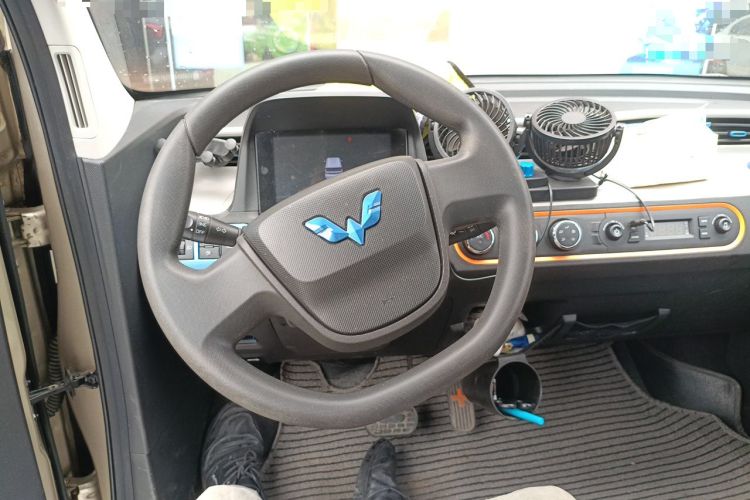 Used Wuling Hongguang MINIEV 2020 Enjoyment Model Lithium Iron Phosphate Steering Wheel