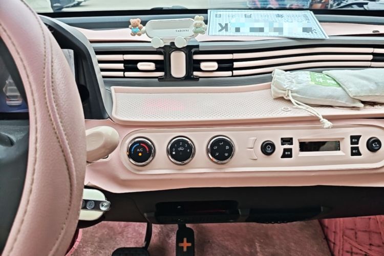 Used Wuling Hongguang MINIEV 2020 Zizai Version Lithium-NMC Audio And AC Panel