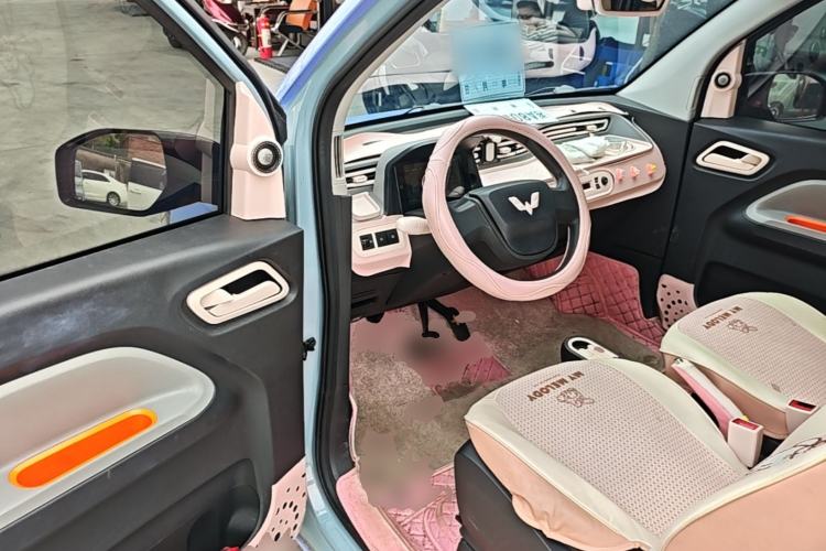 Used Wuling Hongguang MINIEV 2020 Zizai Version Lithium-NMC Driver Seat