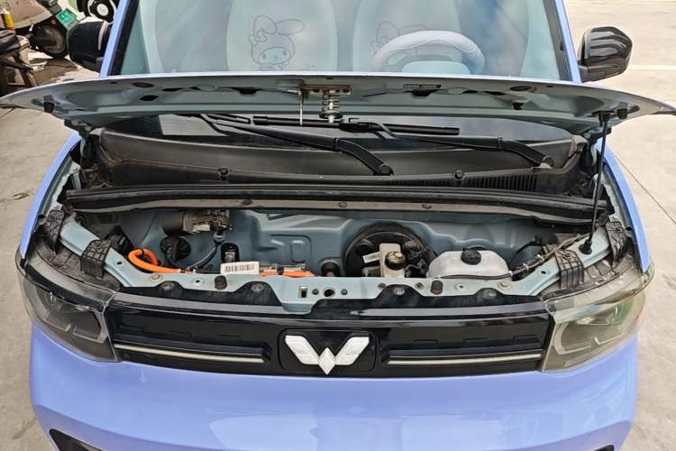 Used Wuling Hongguang MINIEV 2020 Zizai Version Lithium-NMC Engine Bay