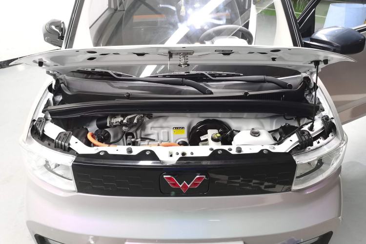 Used Wuling Hongguang MINIEV 2020 Freedom Version Lithium Iron Phosphate Engine Bay