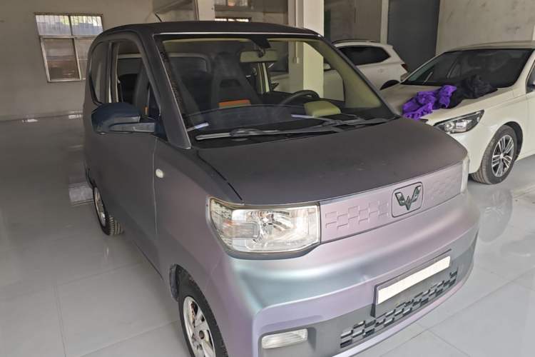Used Wuling Hongguang MINIEV 2020 Freedom Version Lithium Iron Phosphate Front Right 45 Deg