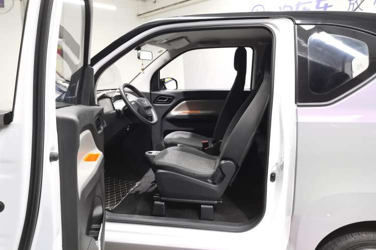 Used Wuling Hongguang MINIEV 2020 Freedom Version Lithium Iron Phosphate Left Front Seat