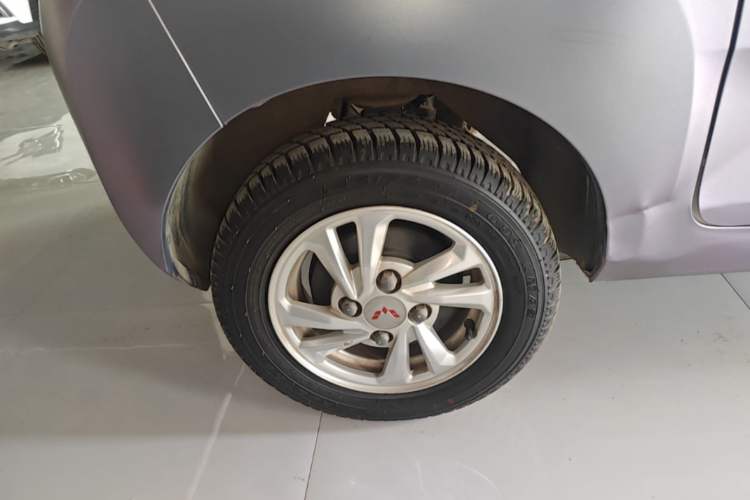 Used Wuling Hongguang MINIEV 2020 Freedom Version Lithium Iron Phosphate Right Rear Wheel Hub