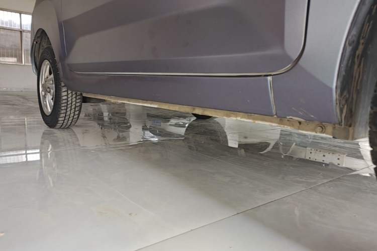 Used Wuling Hongguang MINIEV 2020 Freedom Version Lithium Iron Phosphate Right Side Sill
