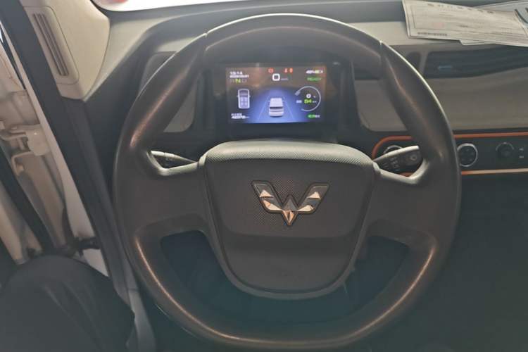 Used Wuling Hongguang MINIEV 2020 Freedom Version Lithium Iron Phosphate Steering Wheel