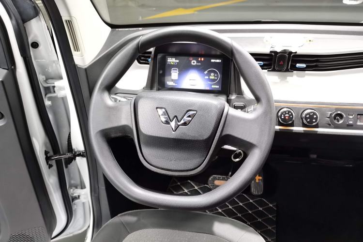Used Wuling Hongguang MINIEV 2020 Freedom Version Lithium Iron Phosphate Steering Wheel