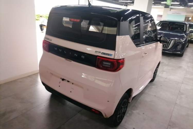 Used Wuling Hongguang MINIEV 2020 Freedom Version Lithium Iron Phosphate Rear Right 45 Deg