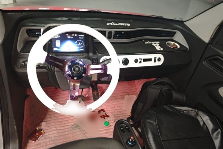 Used Wuling Hongguang MINIEV 2020 Enjoyment Model Lithium Iron Phosphate Center Console