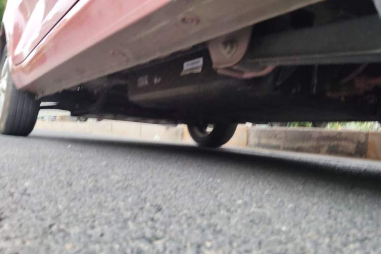 Used Wuling Hongguang MINIEV 2020 Zizai Version Lithium-NMC Chassis Rear Left