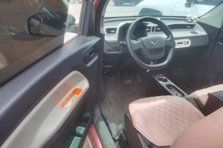 Used Wuling Hongguang MINIEV 2020 Enjoyment Model Lithium Iron Phosphate Driver Seat