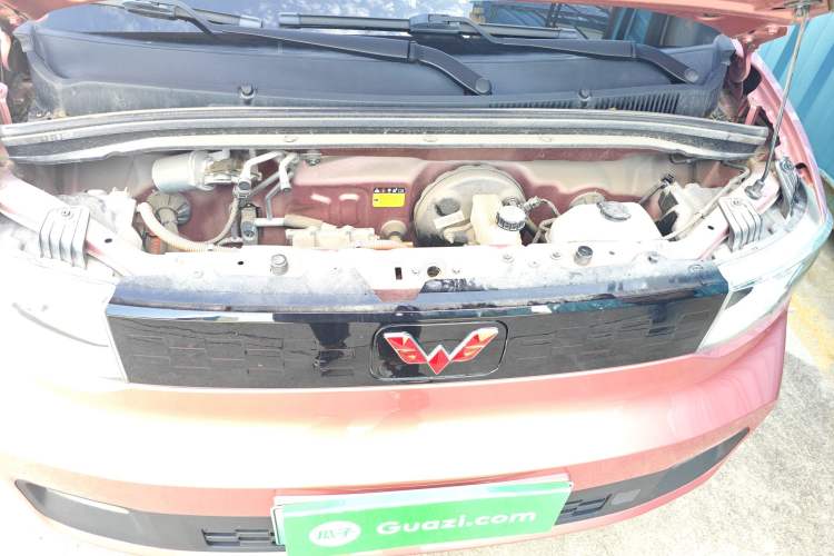 Used Wuling Hongguang MINIEV 2020 Freedom Version Lithium Iron Phosphate Engine Bay