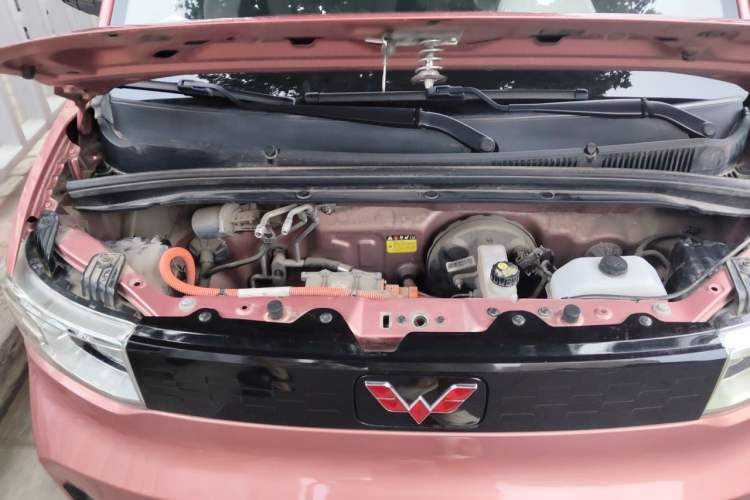 Used Wuling Hongguang MINIEV 2020 Zizai Version Lithium-NMC Engine Bay