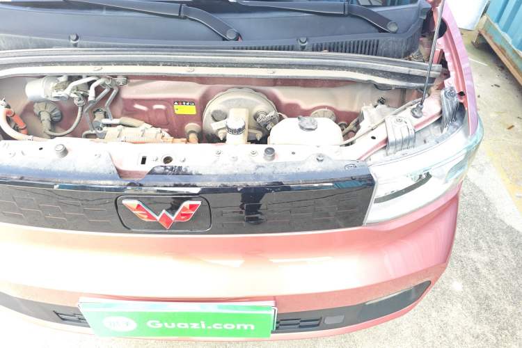 Used Wuling Hongguang MINIEV 2020 Freedom Version Lithium Iron Phosphate Engine Bay Left