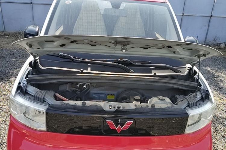 Used Wuling Hongguang MINIEV 2020 Enjoyment Model Lithium Iron Phosphate Engine Bay