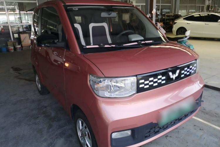 Used Wuling Hongguang MINIEV 2020 Zizai Version Lithium-NMC Front Right 45 Deg