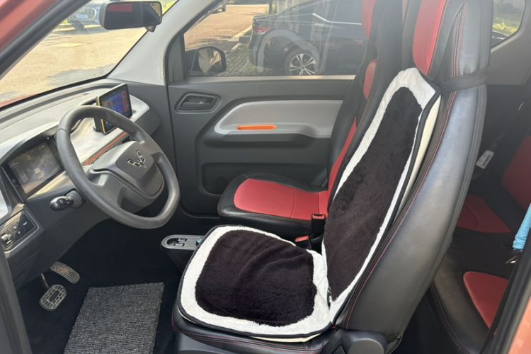 Used Wuling Hongguang MINIEV 2020 Freedom Version Lithium Iron Phosphate Interior 2