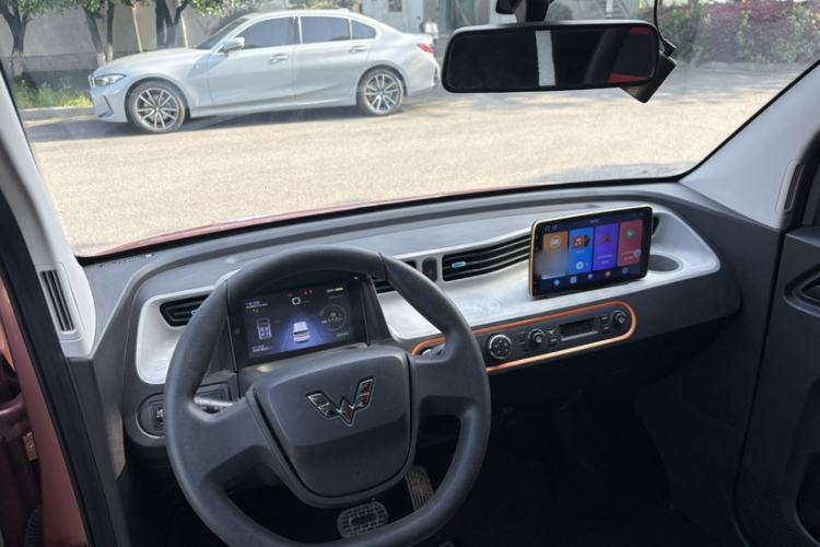 Used Wuling Hongguang MINIEV 2020 Freedom Version Lithium Iron Phosphate Interior 4
