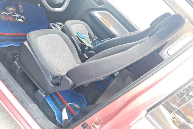 Used Wuling Hongguang MINIEV 2020 Freedom Version Lithium Iron Phosphate Left Front Seat