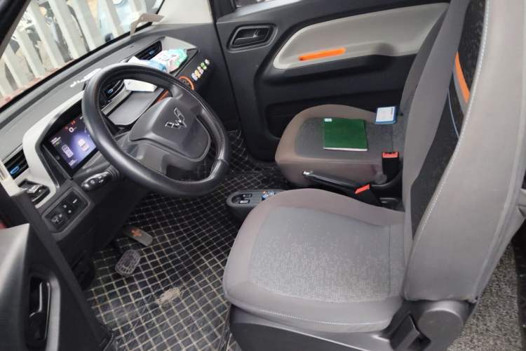 Used Wuling Hongguang MINIEV 2020 Zizai Version Lithium-NMC Left Front Seat