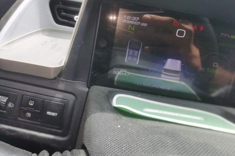 Used Wuling Hongguang MINIEV 2020 Enjoyment Model Lithium Iron Phosphate Odometer Close Up