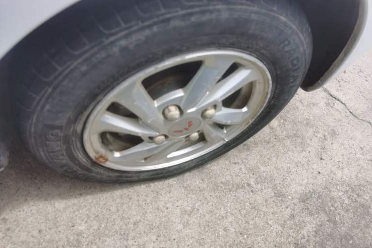 Used Wuling Hongguang MINIEV 2020 Enjoyment Model Lithium Iron Phosphate Right Front Wheel Hub