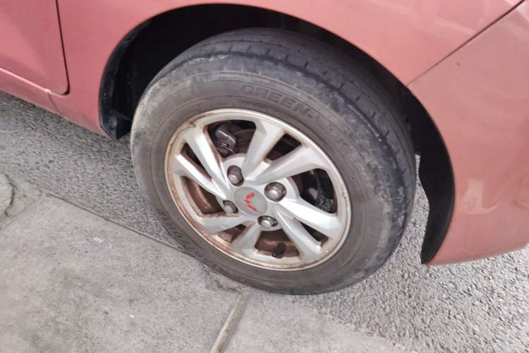Used Wuling Hongguang MINIEV 2020 Zizai Version Lithium-NMC Right Front Wheel Hub