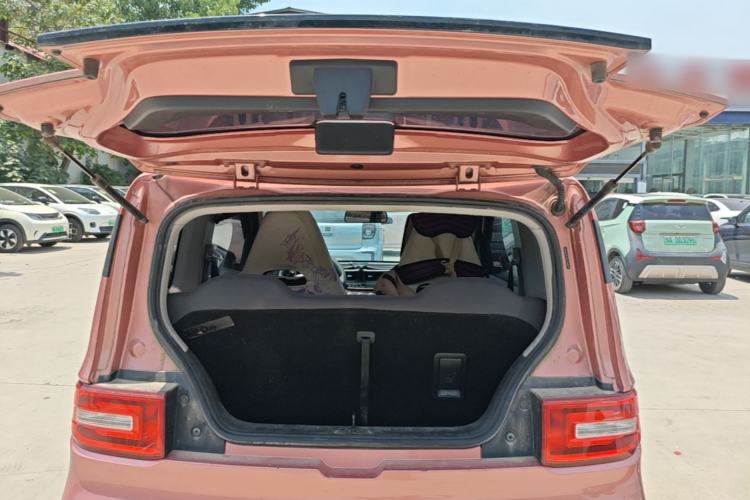 Used Wuling Hongguang MINIEV 2020 Zizai Version Lithium-NMC Trunk