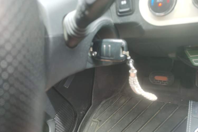 Used Wuling Hongguang MINIEV 2020 Enjoyment Model Lithium Iron Phosphate Vehicle Key