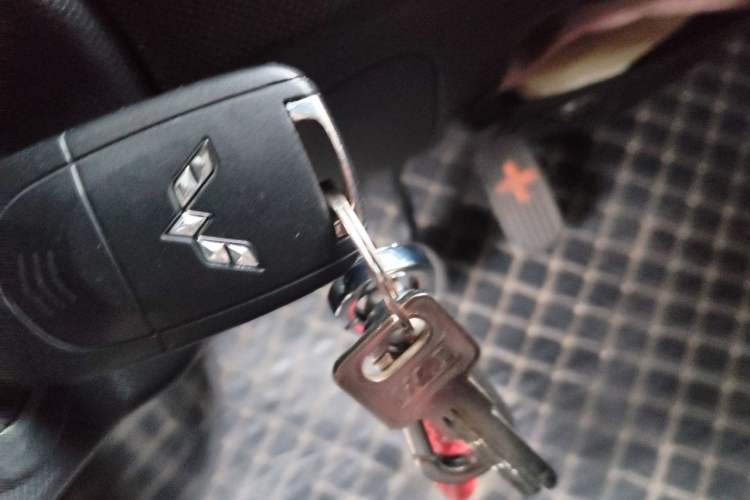 Used Wuling Hongguang MINIEV 2020 Zizai Version Lithium-NMC Vehicle Key
