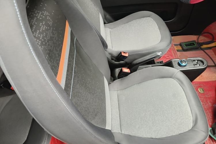 Used Wuling Hongguang MINIEV 2020 Enjoyment Model Lithium Iron Phosphate Right Front Seat