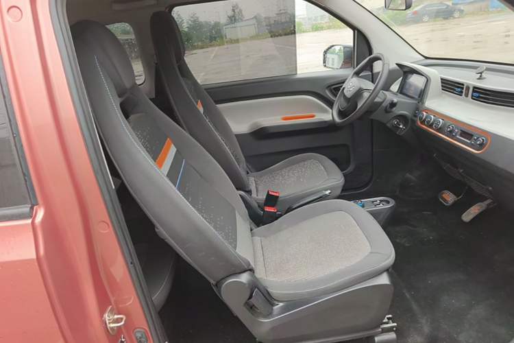 Used Wuling Hongguang MINIEV 2020 Freedom Version Lithium Iron Phosphate Right Front Seat