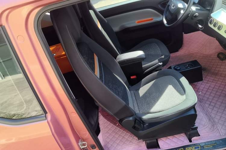 Used Wuling Hongguang MINIEV 2020 Zizai Version Lithium-NMC Right Front Seat
