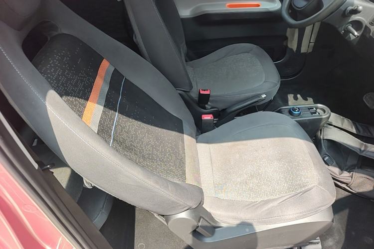 Used Wuling Hongguang MINIEV 2020 Enjoyment Model Lithium Iron Phosphate Right Front Seat