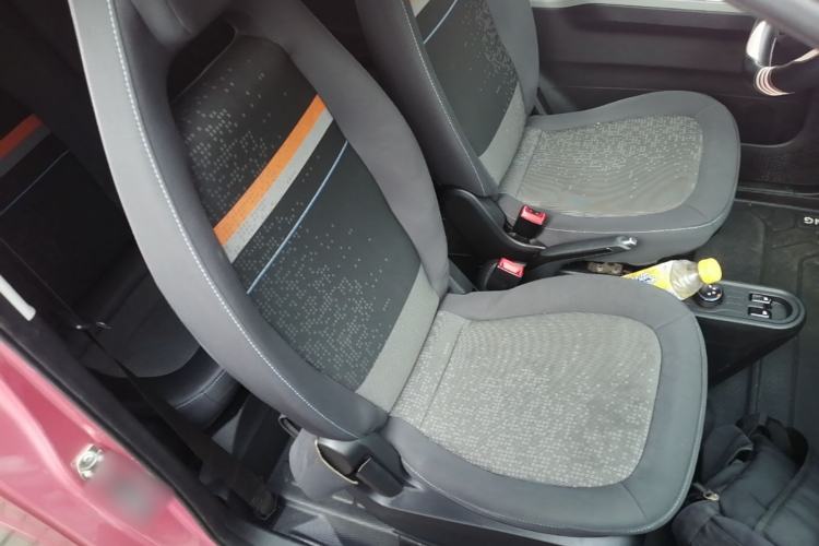 Used Wuling Hongguang MINIEV 2020 Zizai Version Lithium-NMC Right Front Seat
