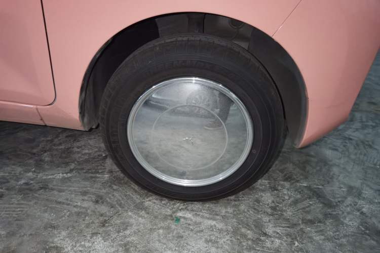 Used Wuling Hongguang MINIEV 2020 Freedom Version Lithium Iron Phosphate Right Front Wheel Hub