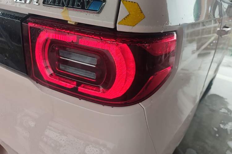 Used Wuling Hongguang MINIEV 2020 Enjoy Edition Lithium-Ion Battery Right Rear Taillight