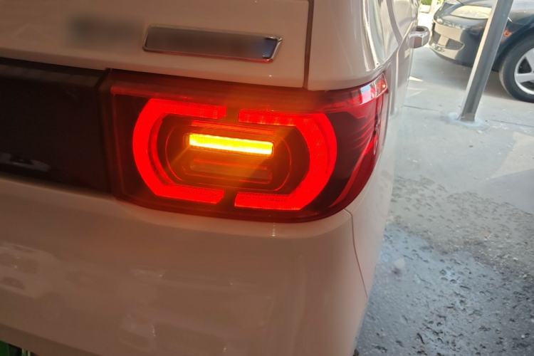 Used Wuling Hongguang MINIEV 2020 Enjoyment Model Lithium Iron Phosphate Right Rear Taillight