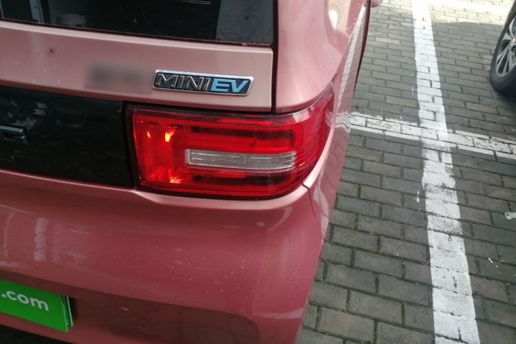 Used Wuling Hongguang MINIEV 2020 Zizai Version Lithium-NMC Right Rear Taillight