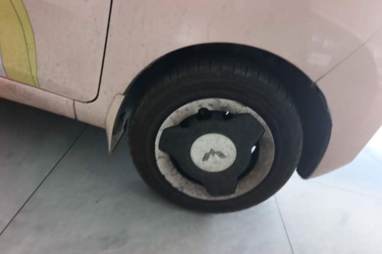 Used Wuling Hongguang MINIEV 2020 Enjoy Edition Lithium-Ion Battery Right Rear Wheel Hub