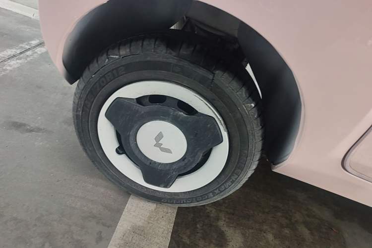 Used Wuling Hongguang MINIEV 2020 Enjoy Edition Lithium-Ion Battery Right Rear Wheel Hub