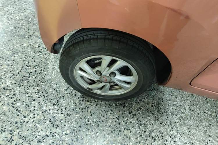 Used Wuling Hongguang MINIEV 2020 Enjoyment Model Lithium Iron Phosphate Right Rear Wheel Hub