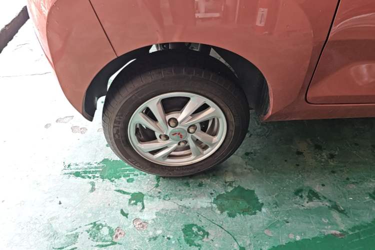 Used Wuling Hongguang MINIEV 2020 Freedom Version Lithium Iron Phosphate Right Rear Wheel Hub