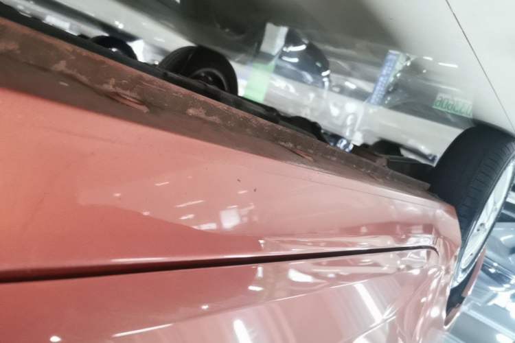 Used Wuling Hongguang MINIEV 2020 Enjoyment Model Lithium Iron Phosphate Right Side Sill